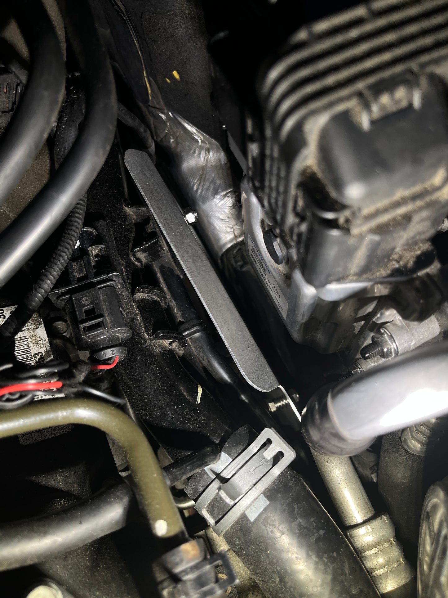 3.3t Turbo and downpipe heat shield